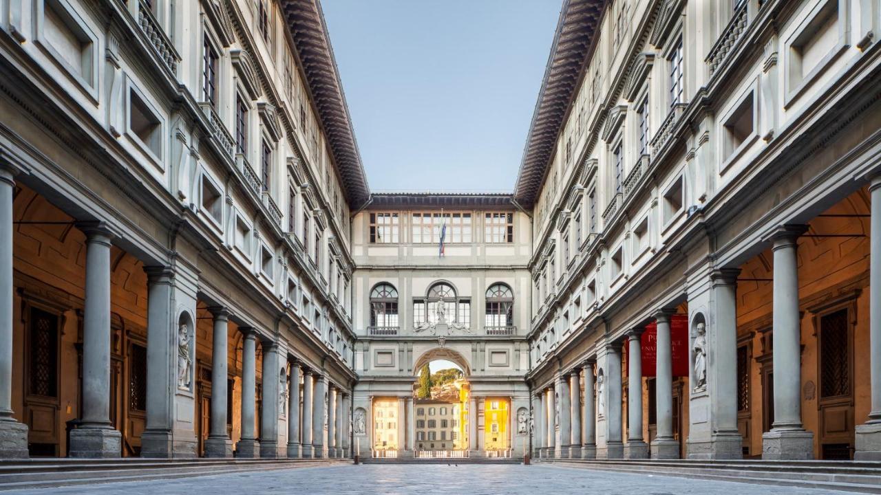 Historic Center Palace - Huge 4 Bedrooms Santa Croce Apartment - By LikehomeFlorens Exteriör bild