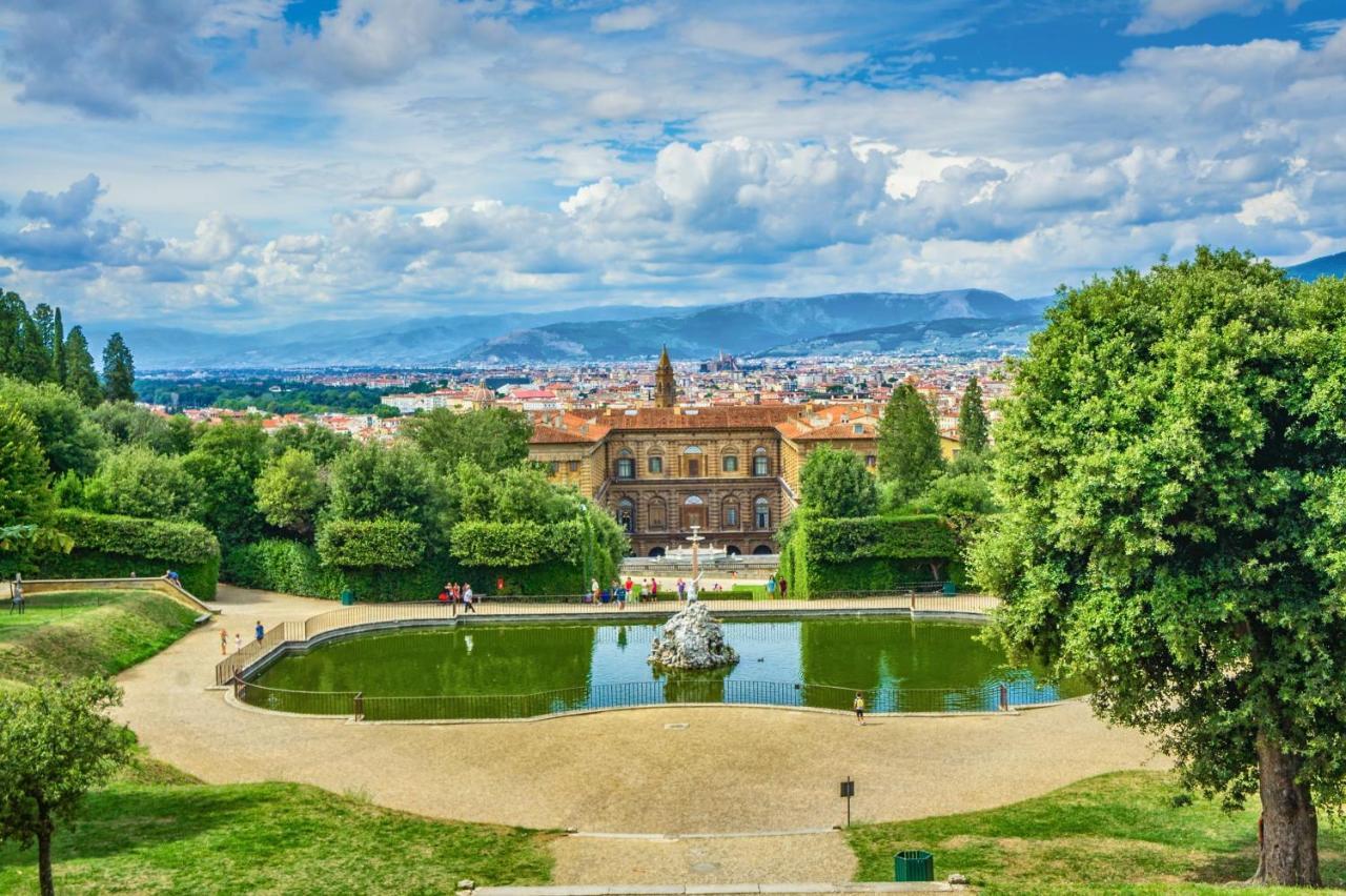 Historic Center Palace - Huge 4 Bedrooms Santa Croce Apartment - By LikehomeFlorens Exteriör bild