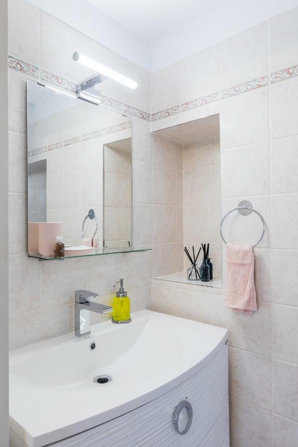 Historic Center Palace - Huge 4 Bedrooms Santa Croce Apartment - By LikehomeFlorens Exteriör bild