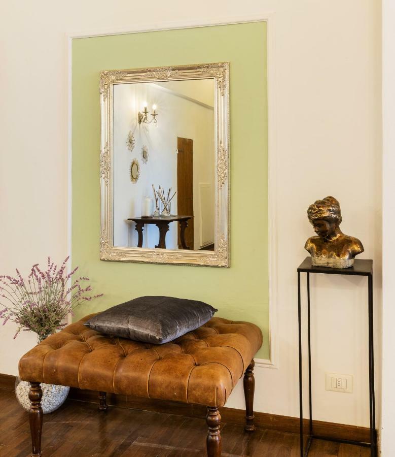 Historic Center Palace - Huge 4 Bedrooms Santa Croce Apartment - By LikehomeFlorens Exteriör bild