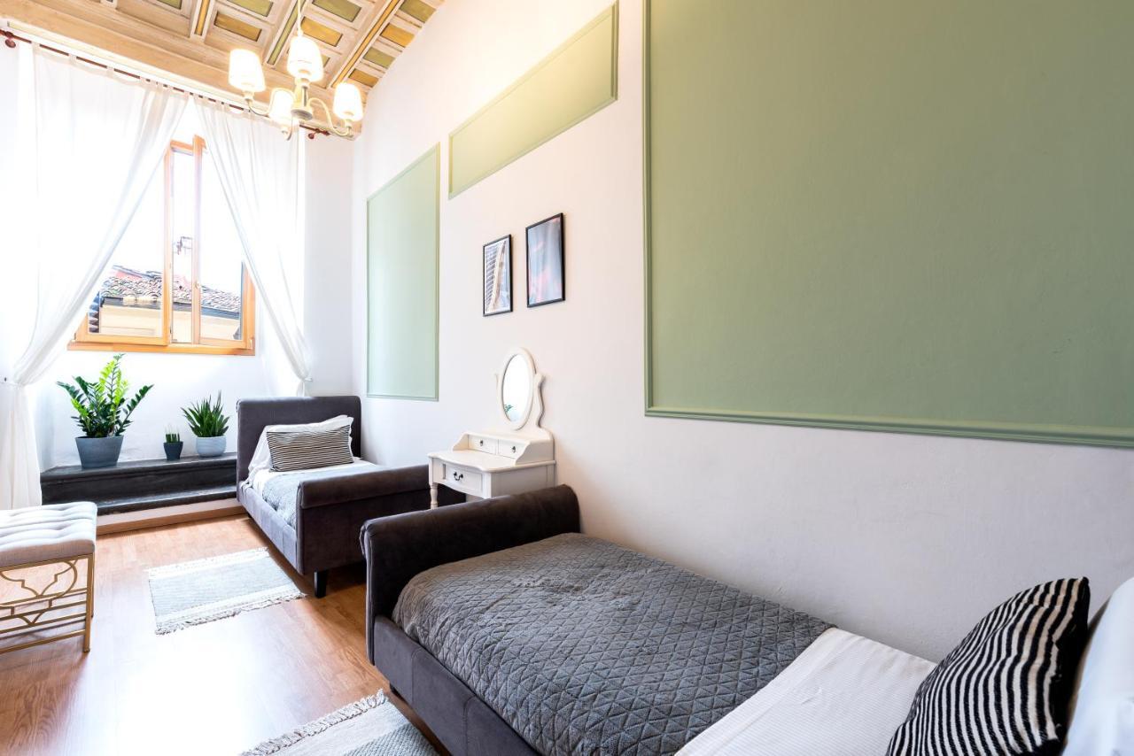 Historic Center Palace - Huge 4 Bedrooms Santa Croce Apartment - By LikehomeFlorens Exteriör bild