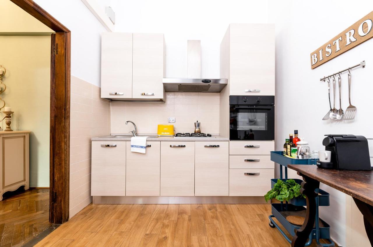 Historic Center Palace - Huge 4 Bedrooms Santa Croce Apartment - By LikehomeFlorens Exteriör bild